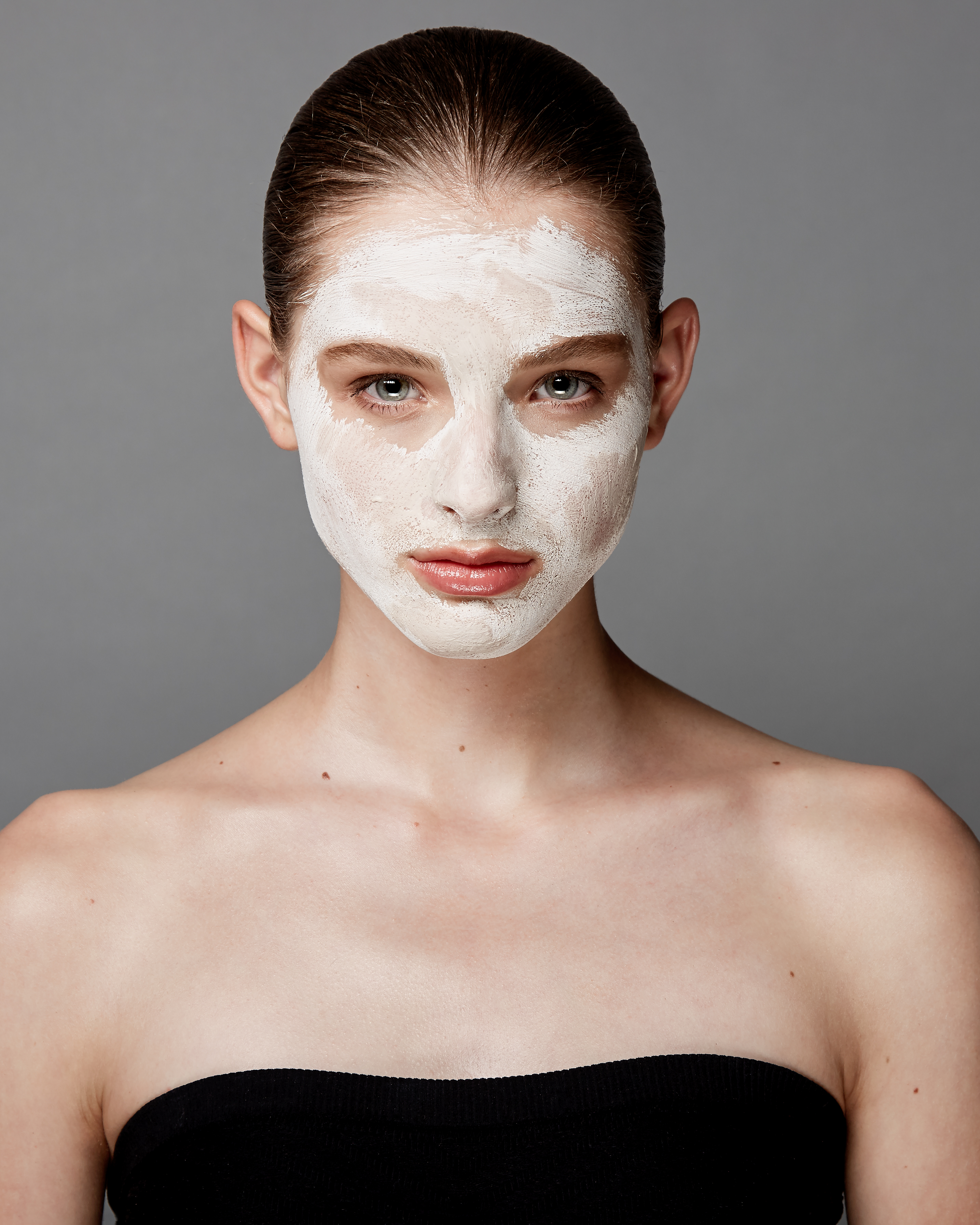 girl with face mask