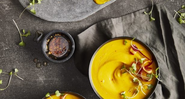 ginger maple carrot soup