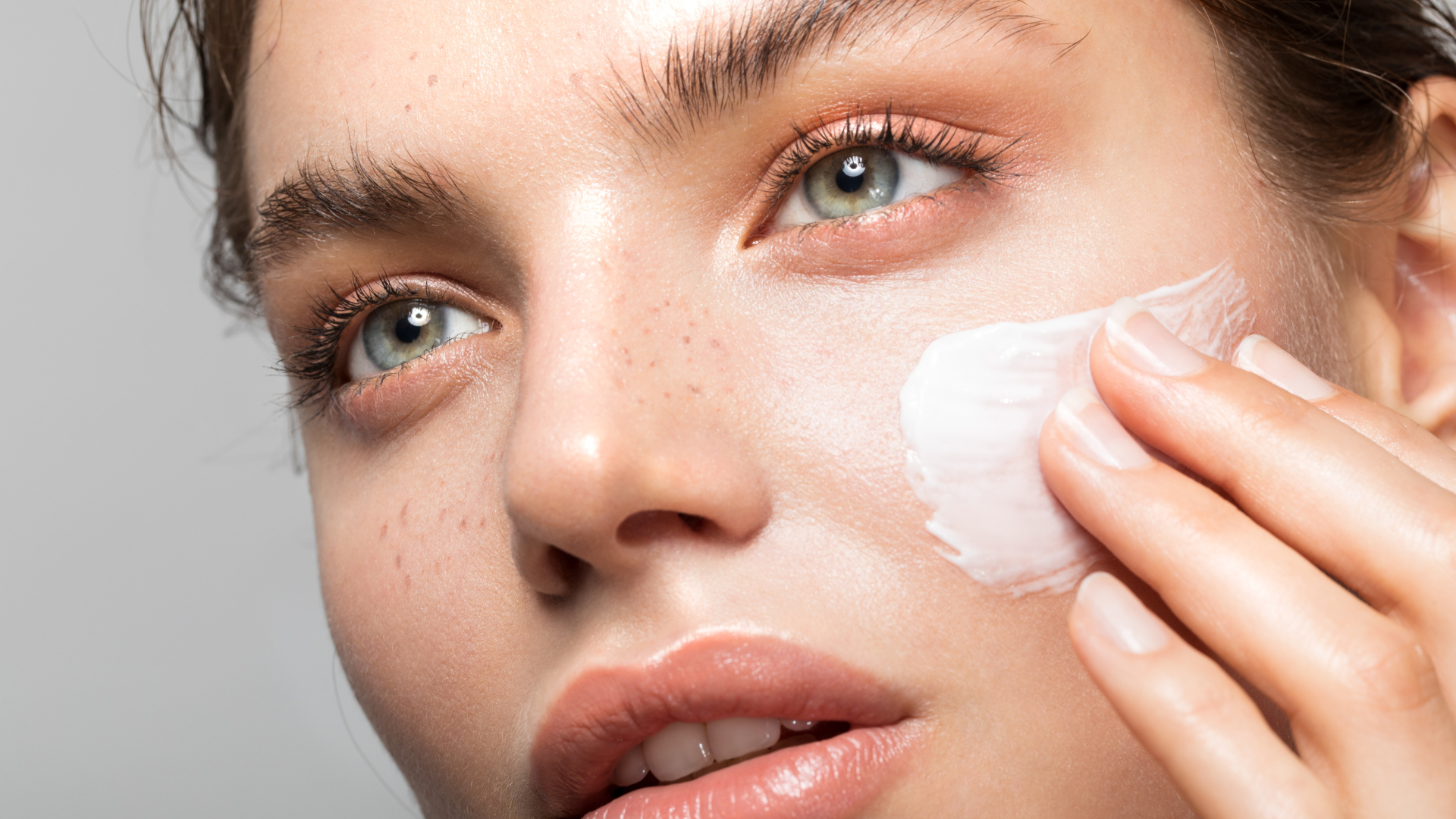 Top Tips & Ingredients For Sensitive Skin 